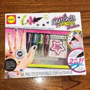 New! Sketch It Nail Pens